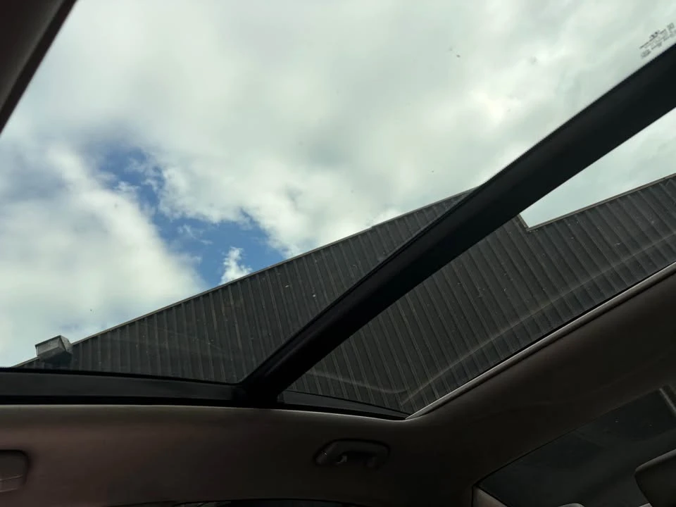2015 Hyundai Genesis - Image 7 of 8