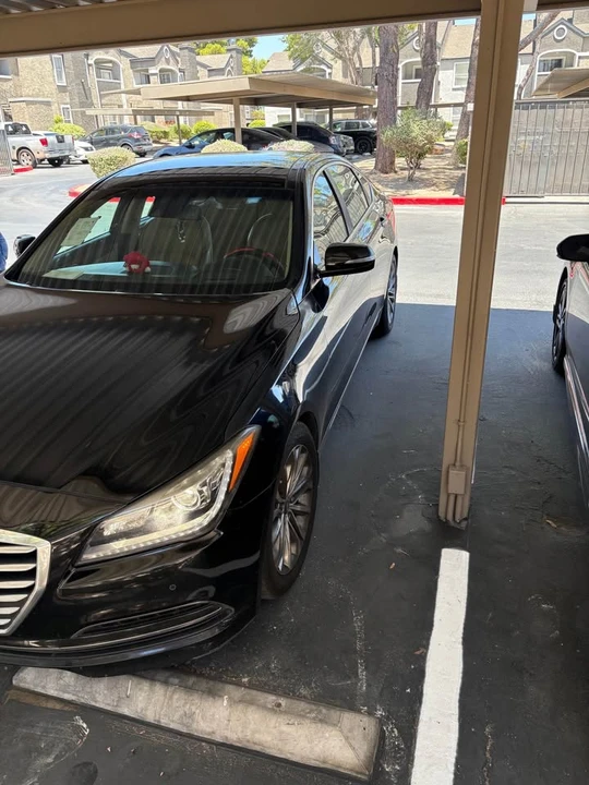 2015 Hyundai Genesis - Image 2 of 6