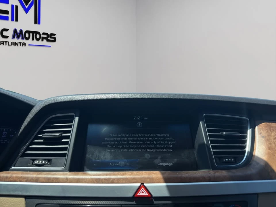 2015 Hyundai Genesis - Image 14 of 20