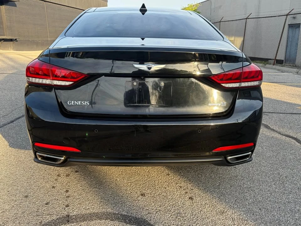 2015 Hyundai Genesis - Image 3 of 18