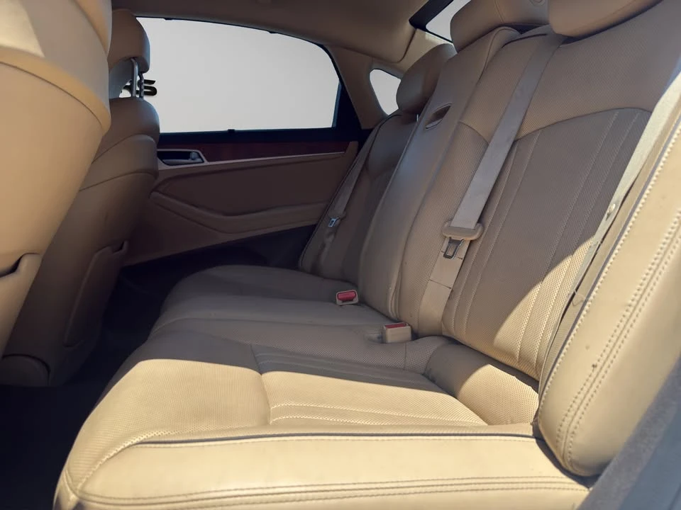 2015 Hyundai Genesis - Image 10 of 20