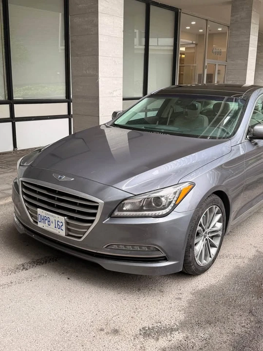 2015 Hyundai Genesis - Image 2 of 14