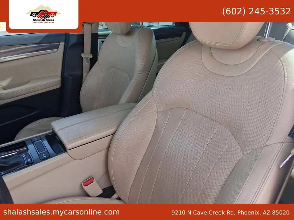 2015 Hyundai Genesis - Image 12 of 20