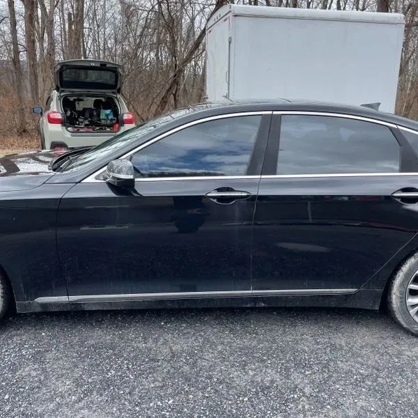 2015 Hyundai Genesis - Image 4 of 12