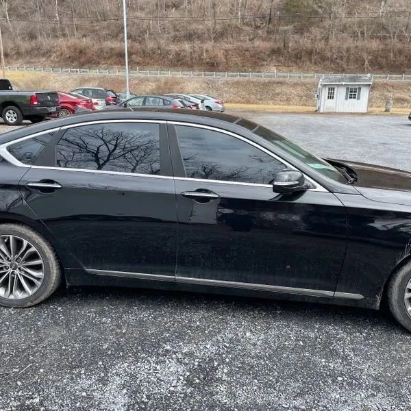 2015 Hyundai Genesis - Image 11 of 12
