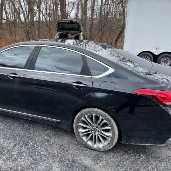 2015 Hyundai Genesis - Image 6 of 12