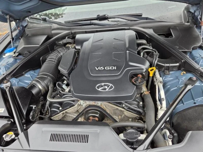 2015 Hyundai Genesis - Image 12 of 12