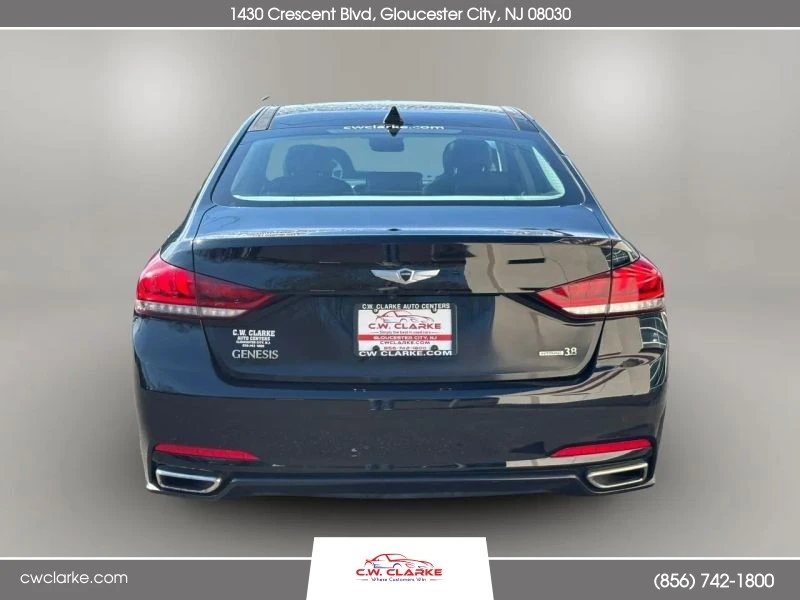 2015 Hyundai Genesis - Image 7 of 12
