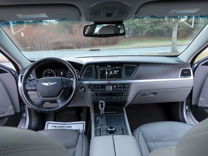 2015 Hyundai Genesis - Image 7 of 12