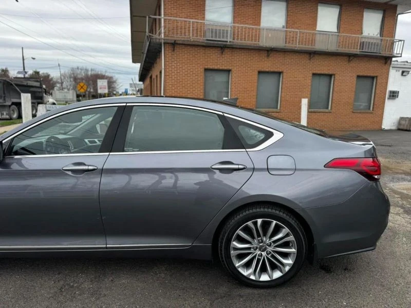 2015 Hyundai Genesis - Image 8 of 12