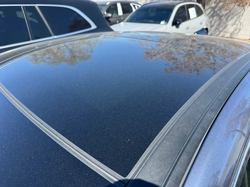 2015 Hyundai Genesis - Image 7 of 10