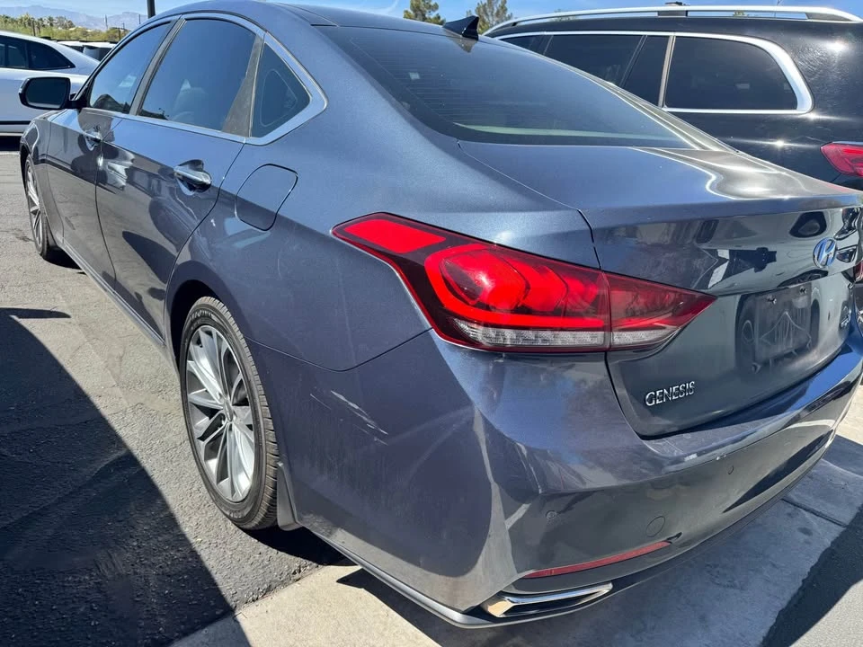 2015 Hyundai Genesis - Image 4 of 10