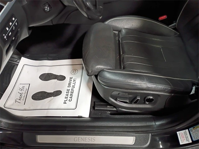 2015 Hyundai Genesis - Image 12 of 12