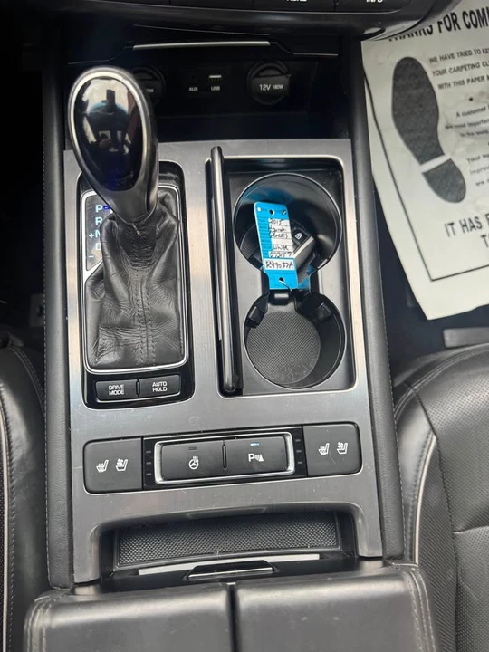 2015 Hyundai Genesis - Image 10 of 13