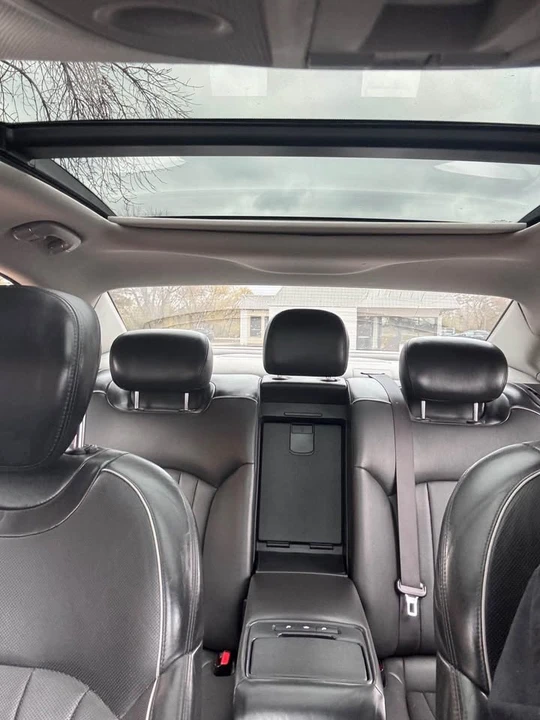 2015 Hyundai Genesis - Image 9 of 13