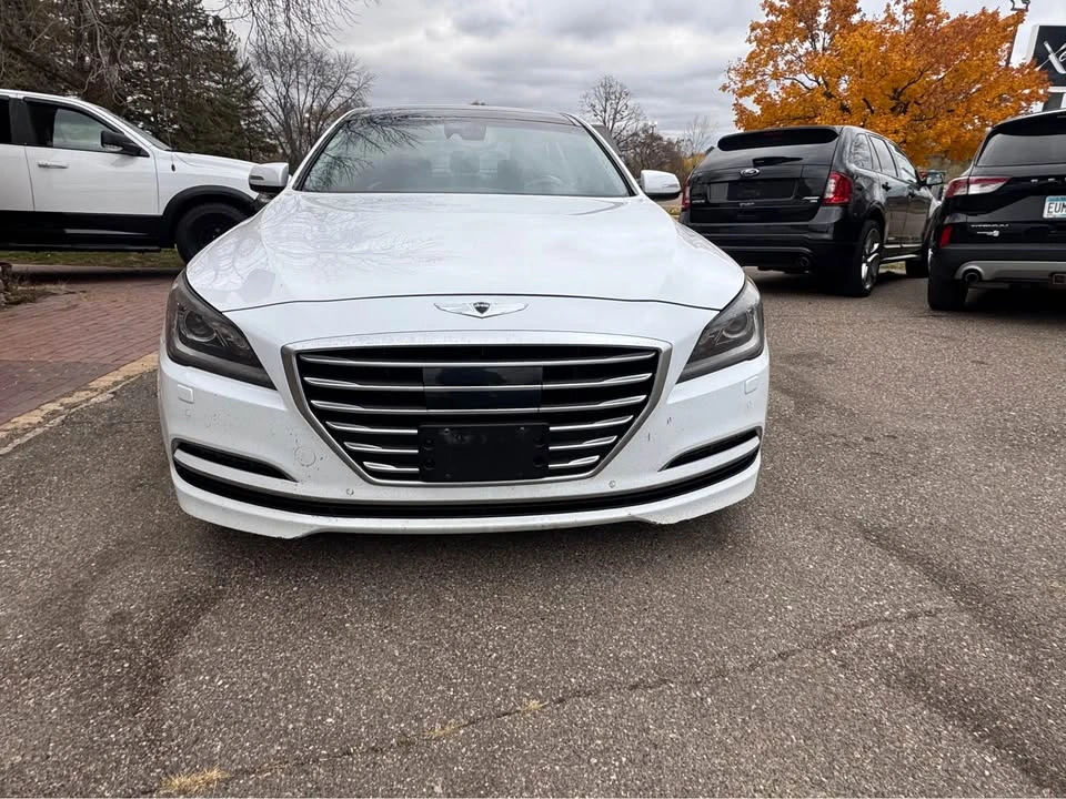 2015 Hyundai Genesis - Image 2 of 13