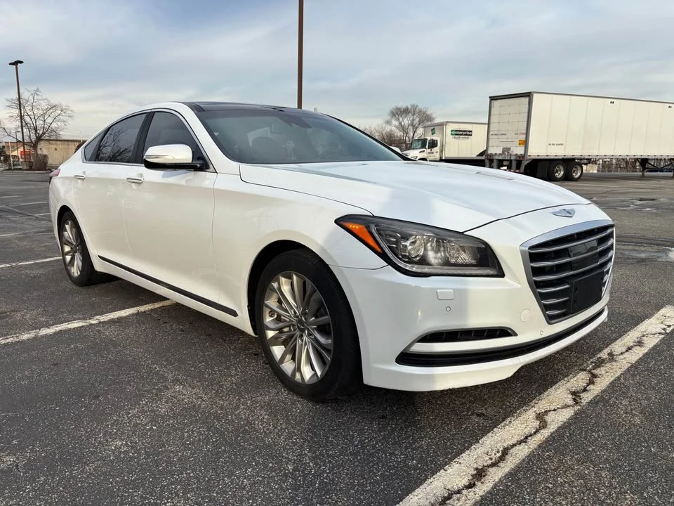 2015 Hyundai Genesis - Image 8 of 13