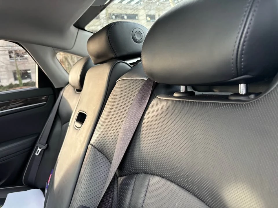 2015 Hyundai Genesis - Image 11 of 13