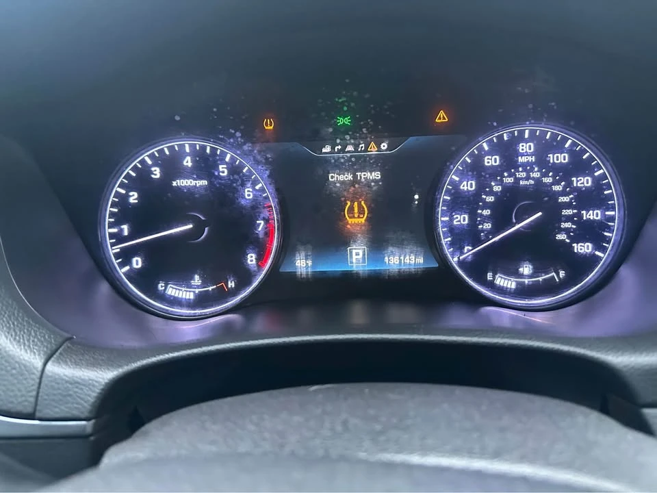2015 Hyundai Genesis - Image 14 of 19