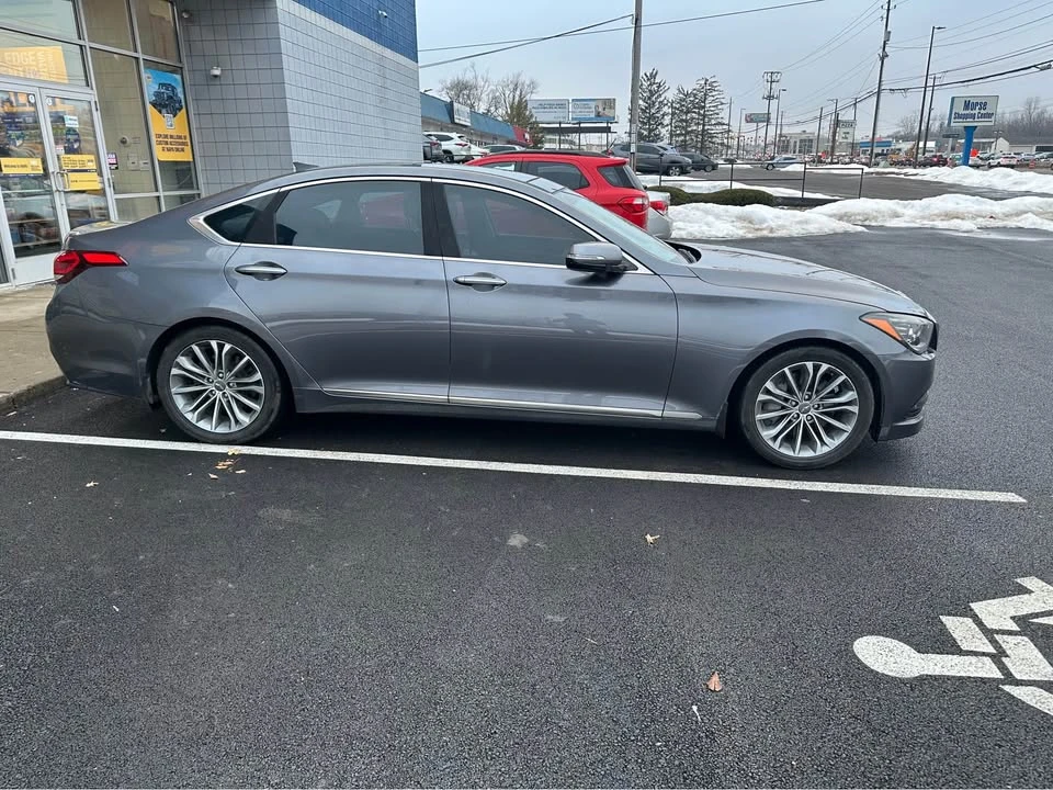 2015 Hyundai Genesis - Image 2 of 19