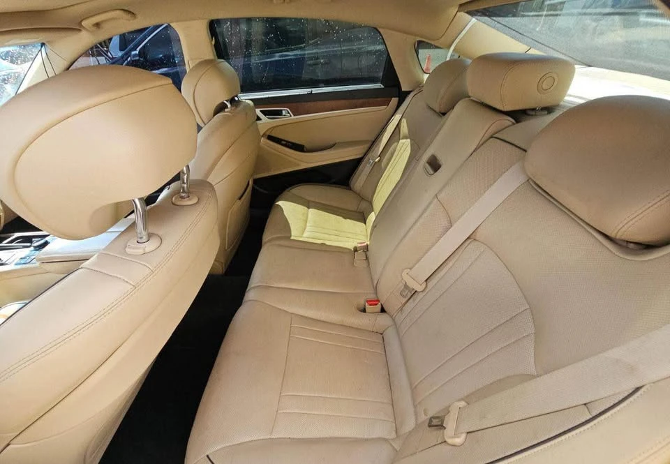 2015 Hyundai Genesis - Image 9 of 13