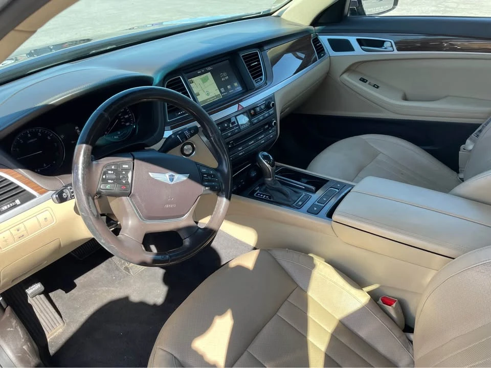 2015 Hyundai Genesis - Image 6 of 7