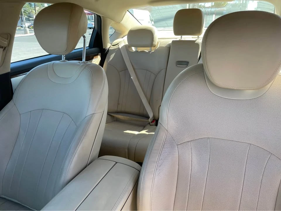 2015 Hyundai Genesis - Image 7 of 7