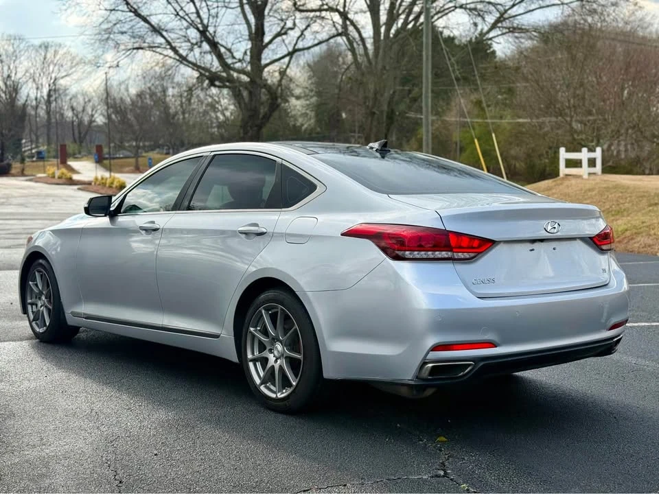 2015 Hyundai Genesis - Image 5 of 20