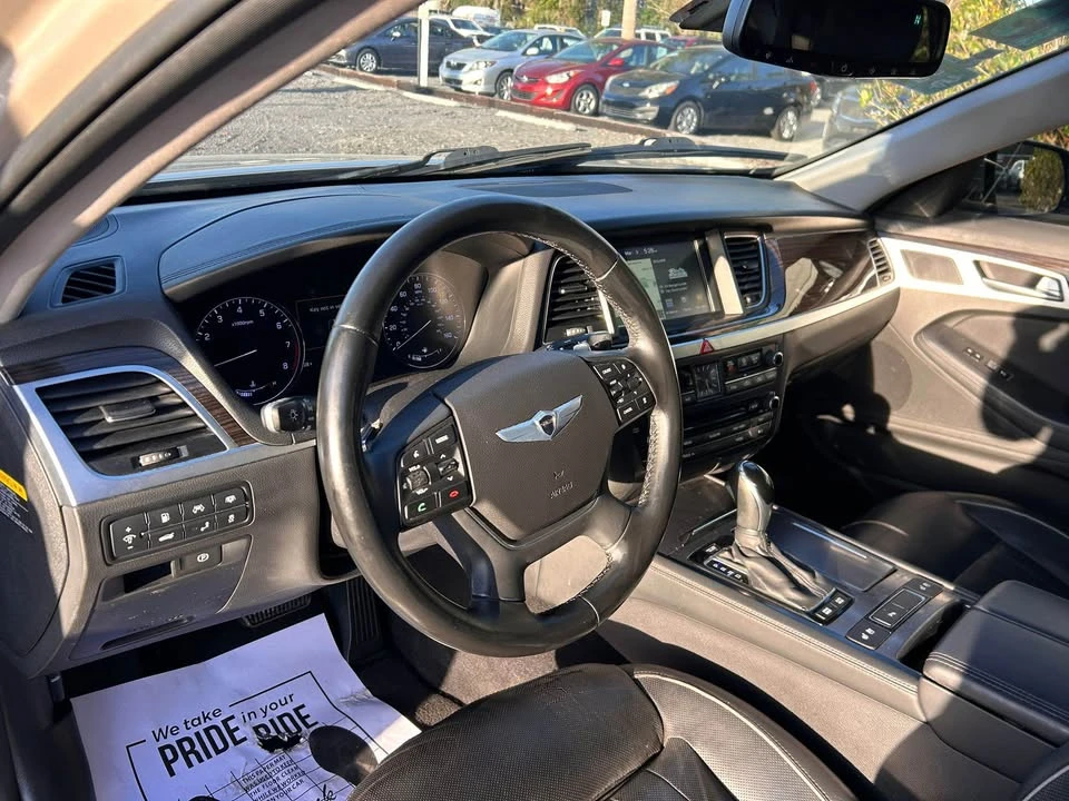 2015 Hyundai Genesis - Image 10 of 20