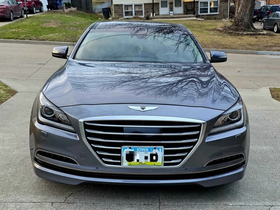 2015 Hyundai Genesis - Image 2 of 20