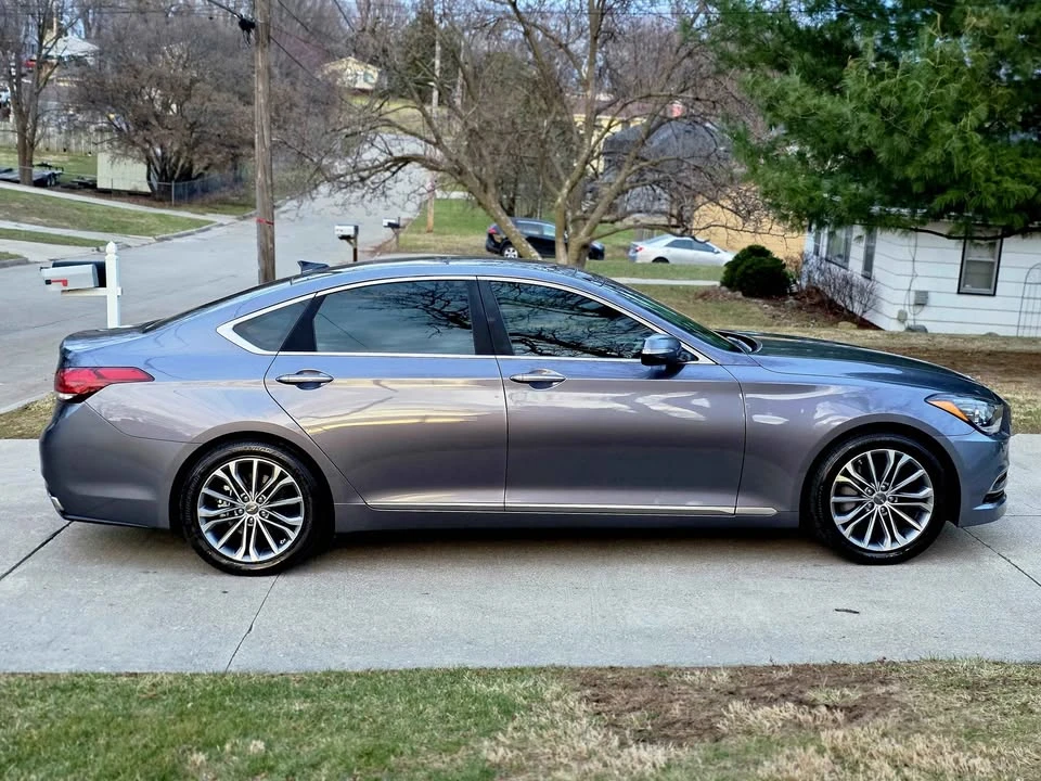 2015 Hyundai Genesis - Image 3 of 20
