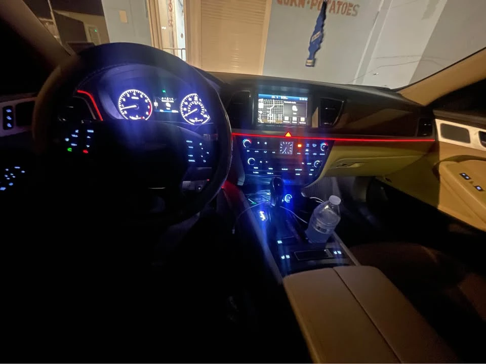 2015 Hyundai Genesis - Image 5 of 9