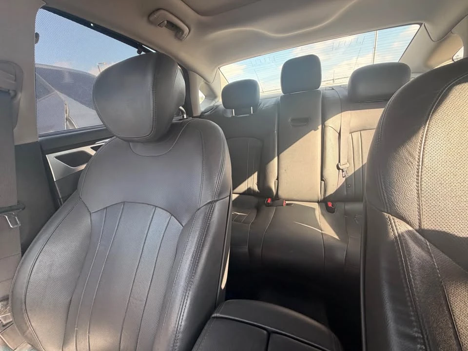 2015 Hyundai Genesis - Image 4 of 4