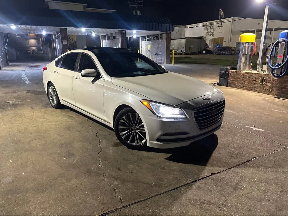 2015 Hyundai Genesis - Image 3 of 9