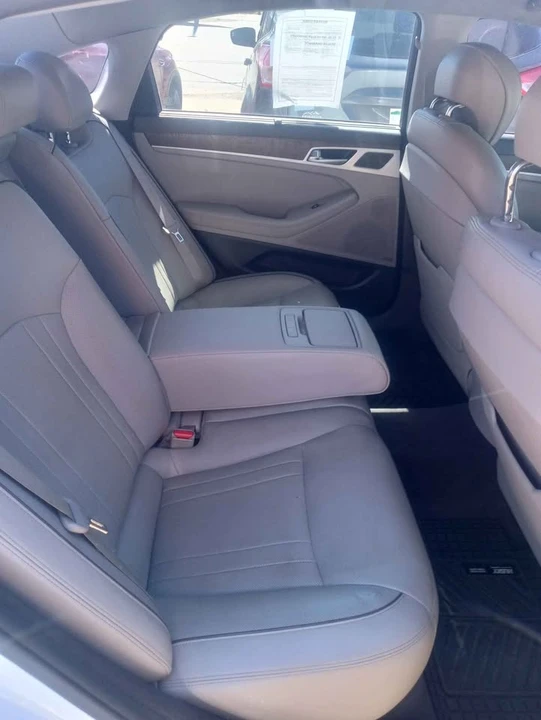 2015 Hyundai Genesis - Image 7 of 7