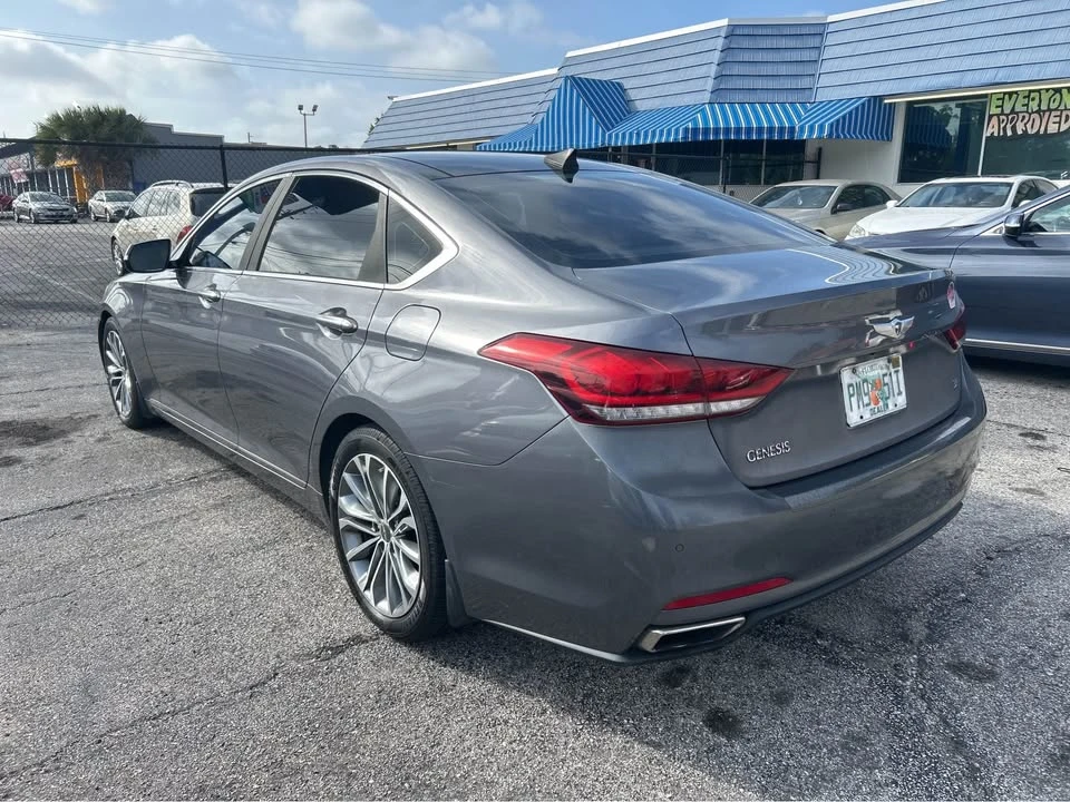 2015 Hyundai Genesis - Image 7 of 19