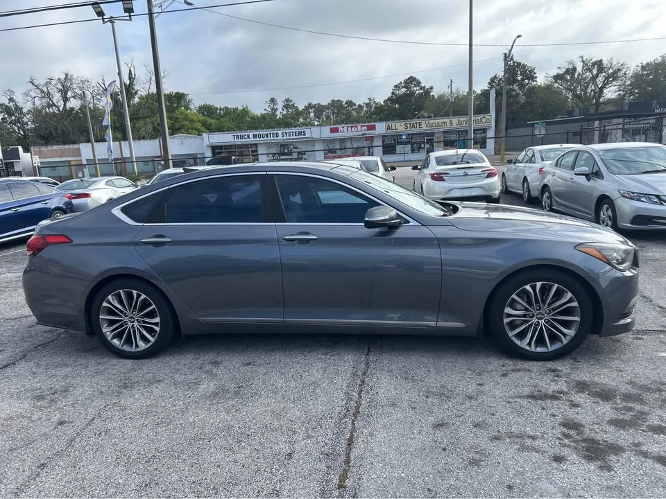 2015 Hyundai Genesis - Image 4 of 19