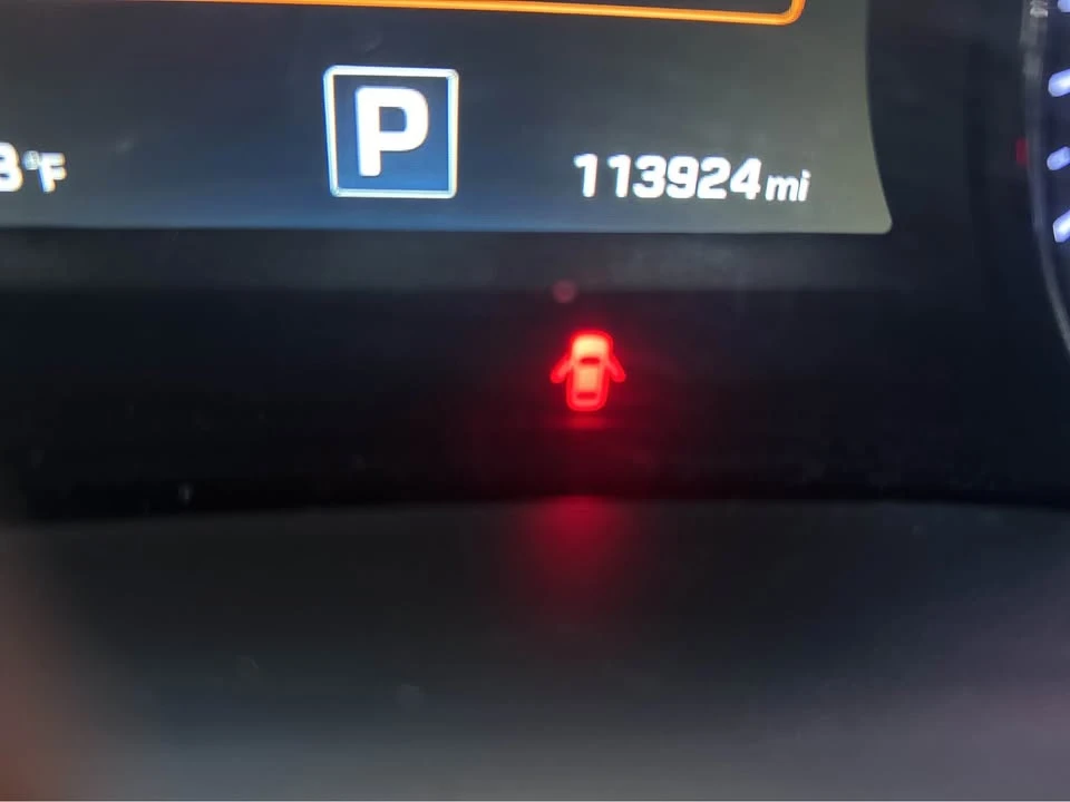 2015 Hyundai Genesis - Image 19 of 19