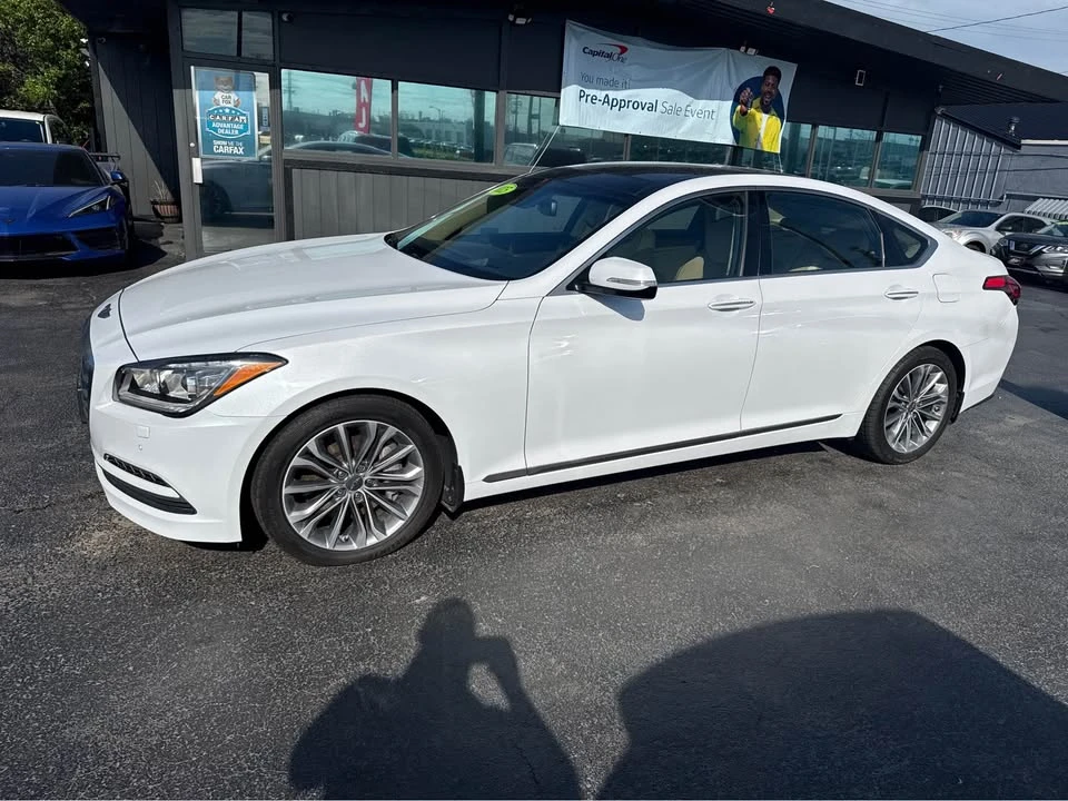 2015 Hyundai Genesis - Image 2 of 20