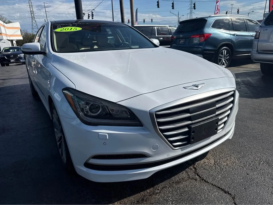2015 Hyundai Genesis - Image 8 of 20