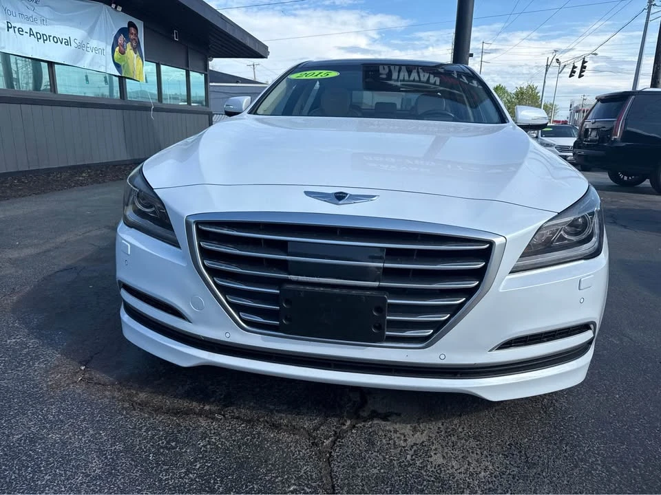 2015 Hyundai Genesis - Image 9 of 20