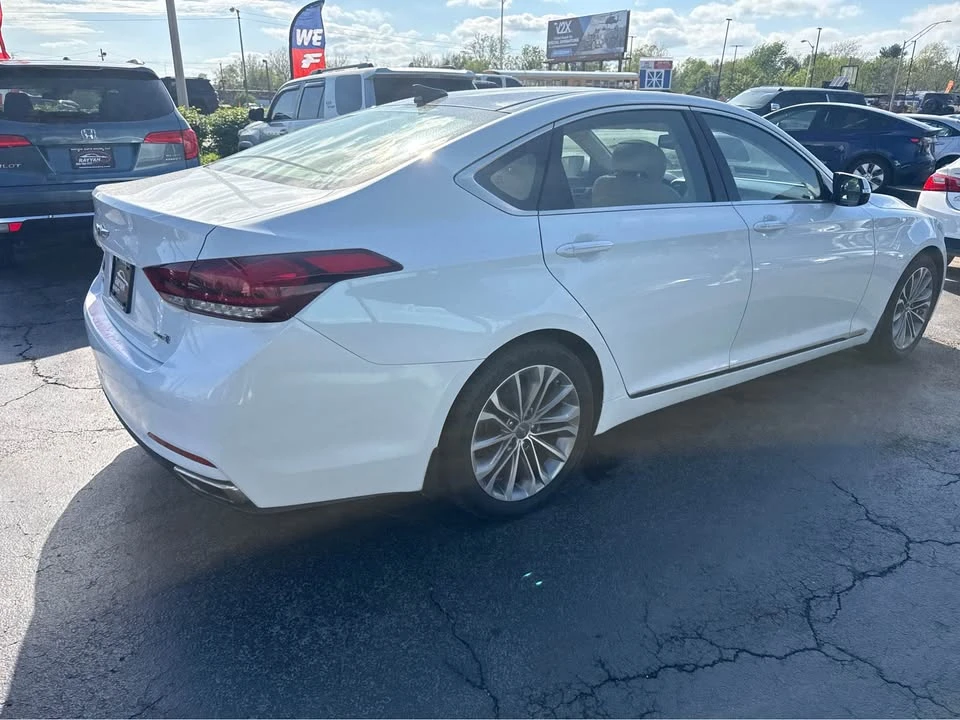 2015 Hyundai Genesis - Image 6 of 20