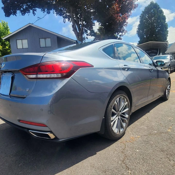 2015 Hyundai Genesis - Image 4 of 20