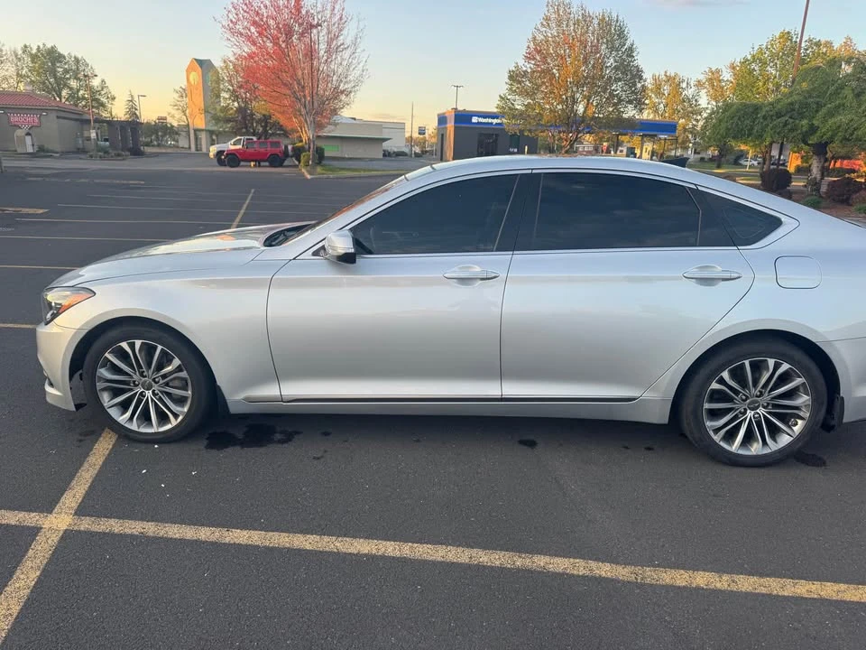 2015 Hyundai Genesis - Image 6 of 19