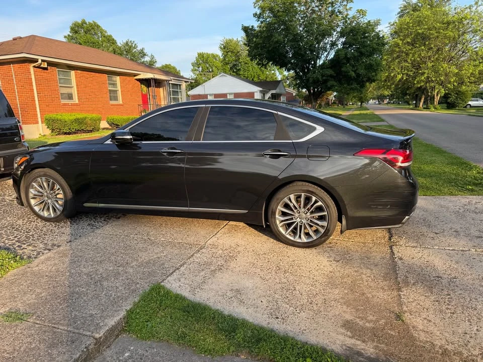2015 Hyundai Genesis - Image 7 of 11