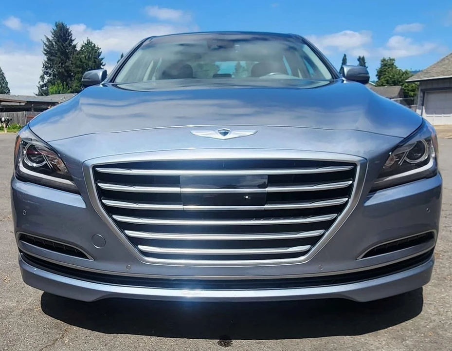 2015 Hyundai Genesis - Image 3 of 20