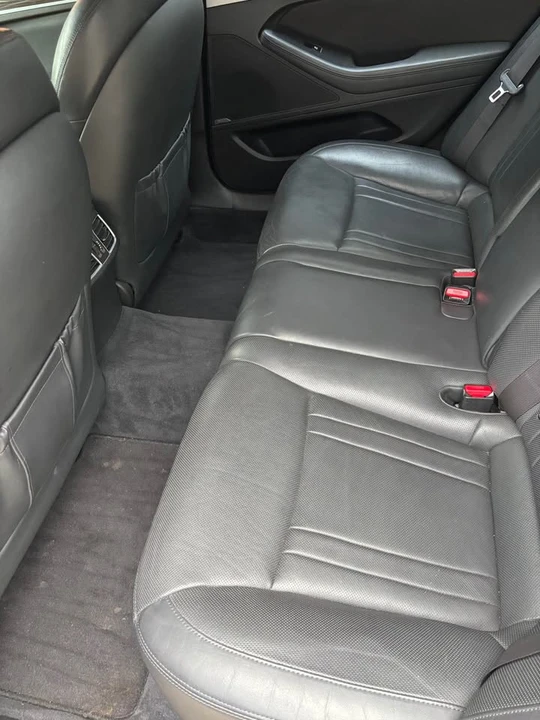 2015 Hyundai Genesis - Image 4 of 6