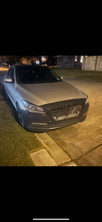 2015 Hyundai Genesis - Image 6 of 6