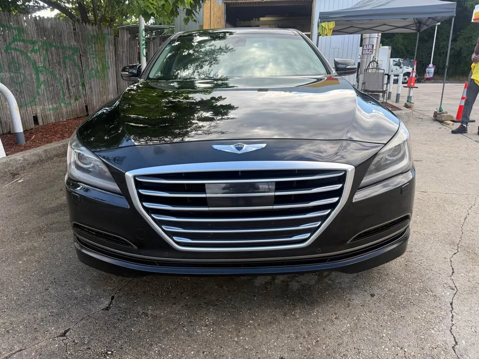 2015 Hyundai Genesis - Image 2 of 6