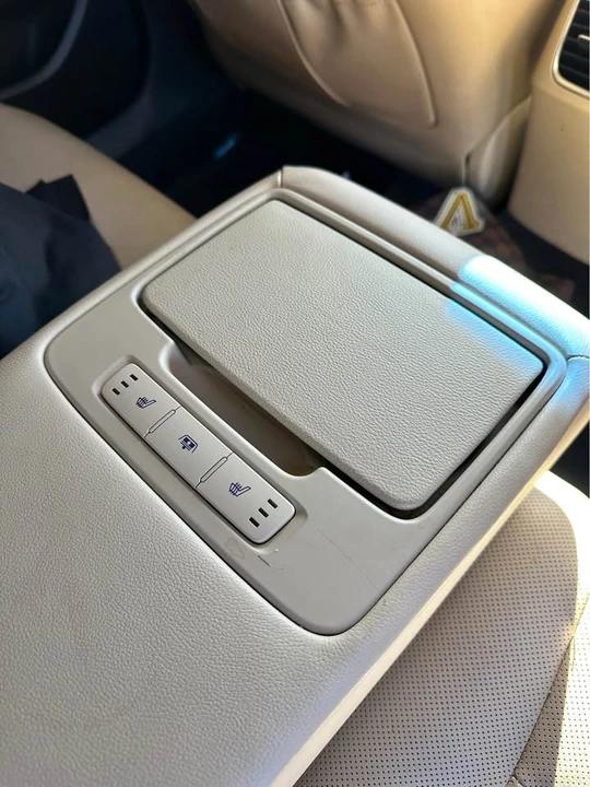 2015 Hyundai Genesis - Image 7 of 8